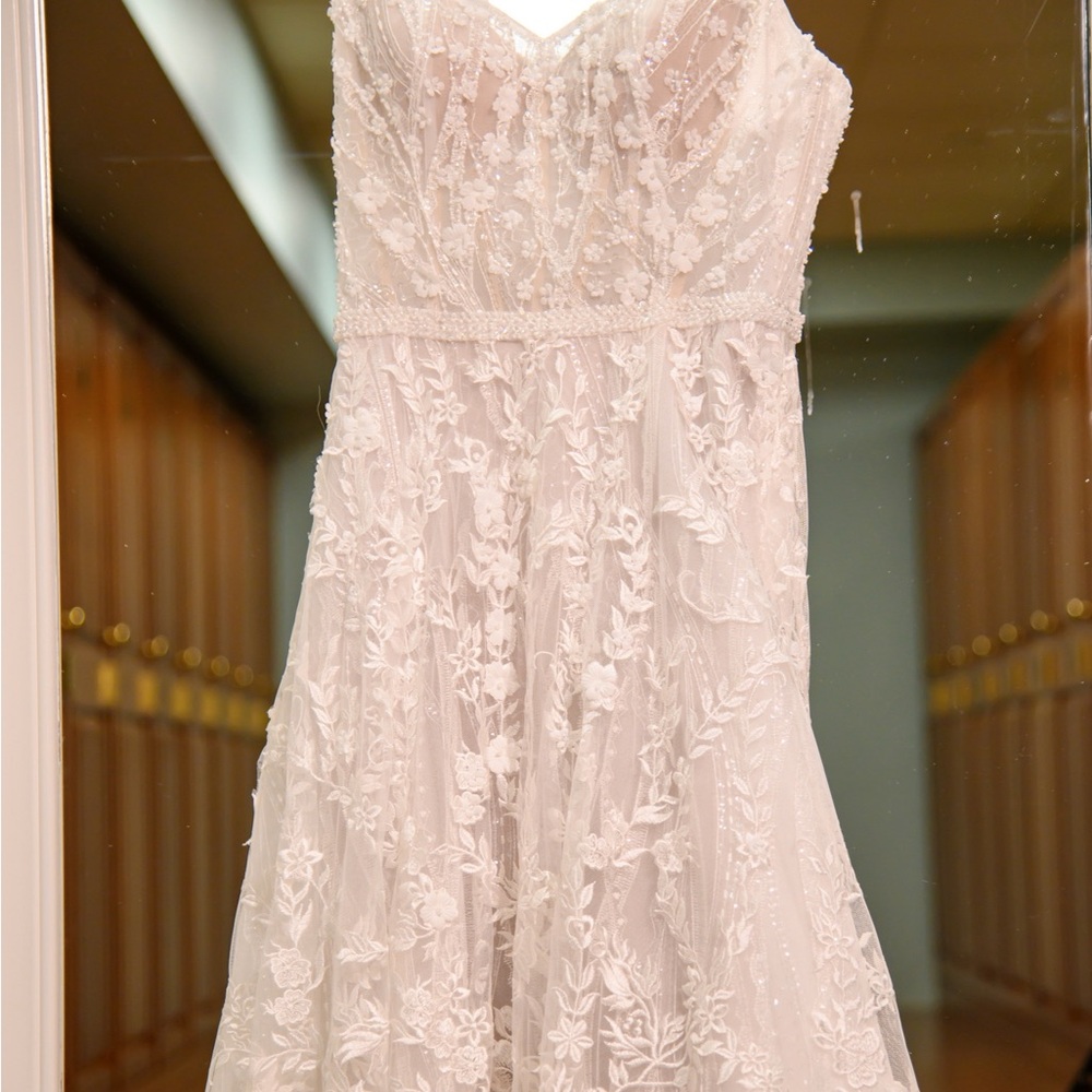 Dany Tabet Valencia Wedding Dress - Picture 3 of 9